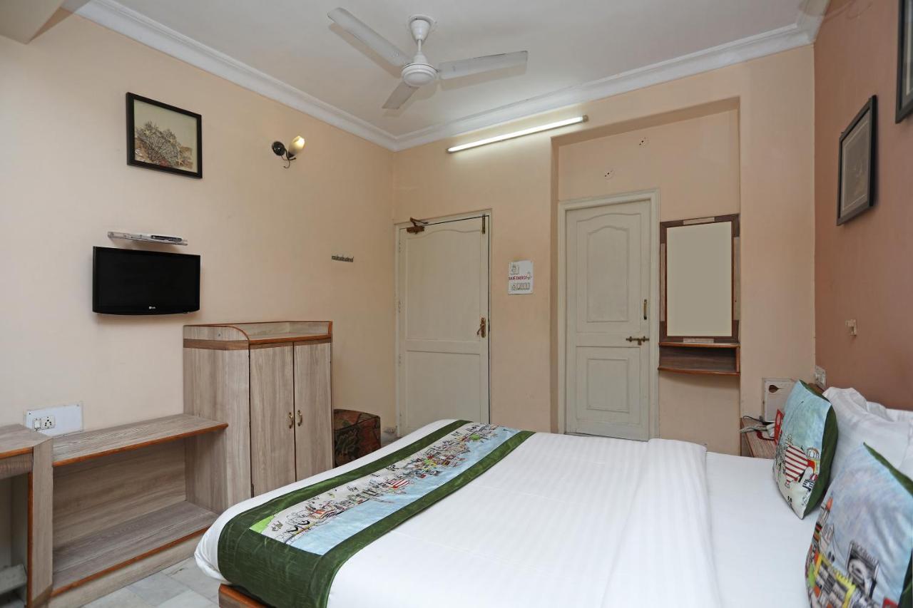 Oyo 10326 Hotel Royal Inn Dźodhpur Zewnętrze zdjęcie