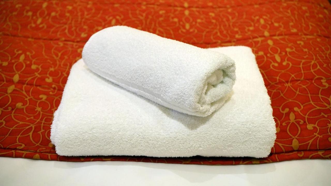 Oyo 10326 Hotel Royal Inn Dźodhpur Zewnętrze zdjęcie